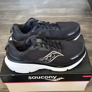 Saucony Guide 18